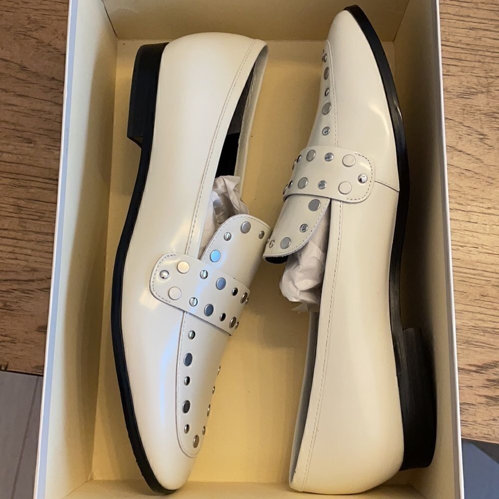MARC FISHER WHITE STUDDED FLATS.  NEW - Picture 10 of 10